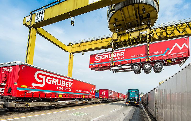 Gruber Logistics forciert Verkehrsverlagerung auf die Schiene