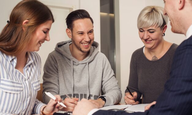 Zweite Chance für Bildungshungrige: Kostenfreier Lehrgang öffnet Tür zum Studium