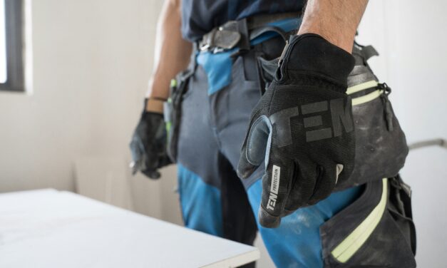 Bundhose oder Latzhose? Welche Arbeitshose sich im Handwerk bewährt