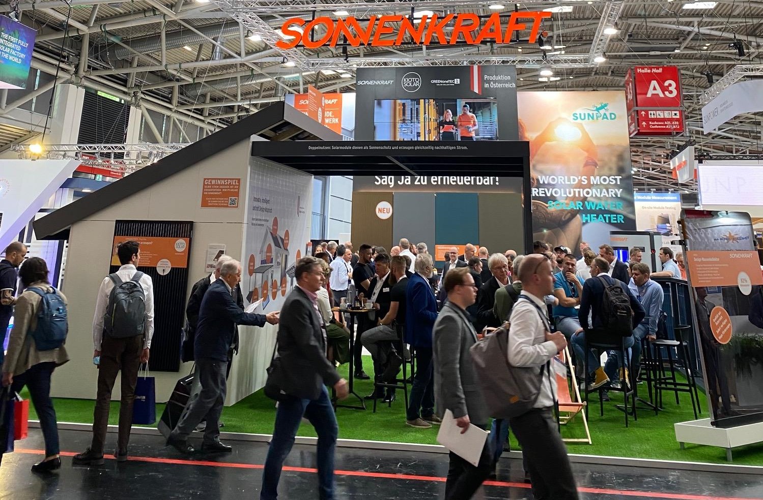 Volle Sonnenenergie, volles Haus