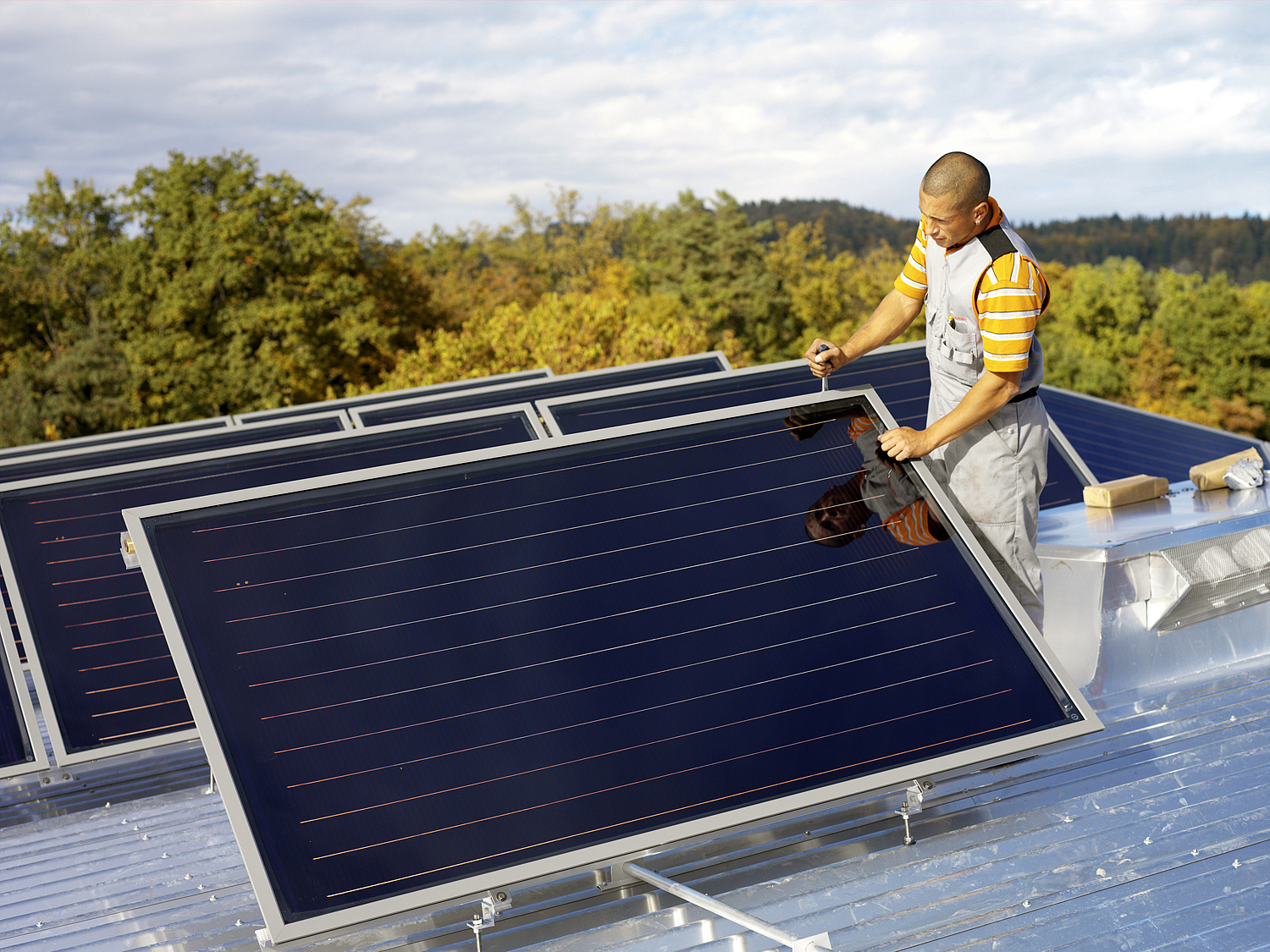 Energiemasterplan der WKO steht mit dem Rücken zur Sonne