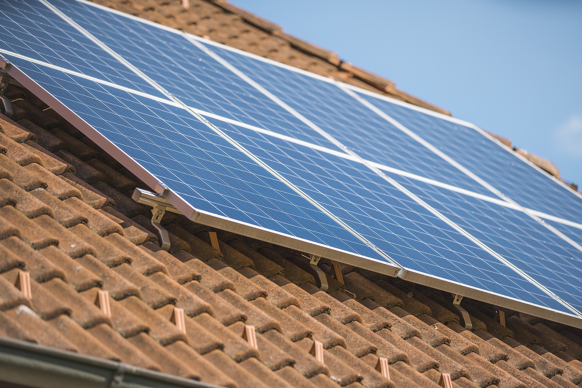 NÖ Photovoltaik-Ausbau 2024: mit rund 25.000 Anlagen weiterhin ein starker Zuwachs