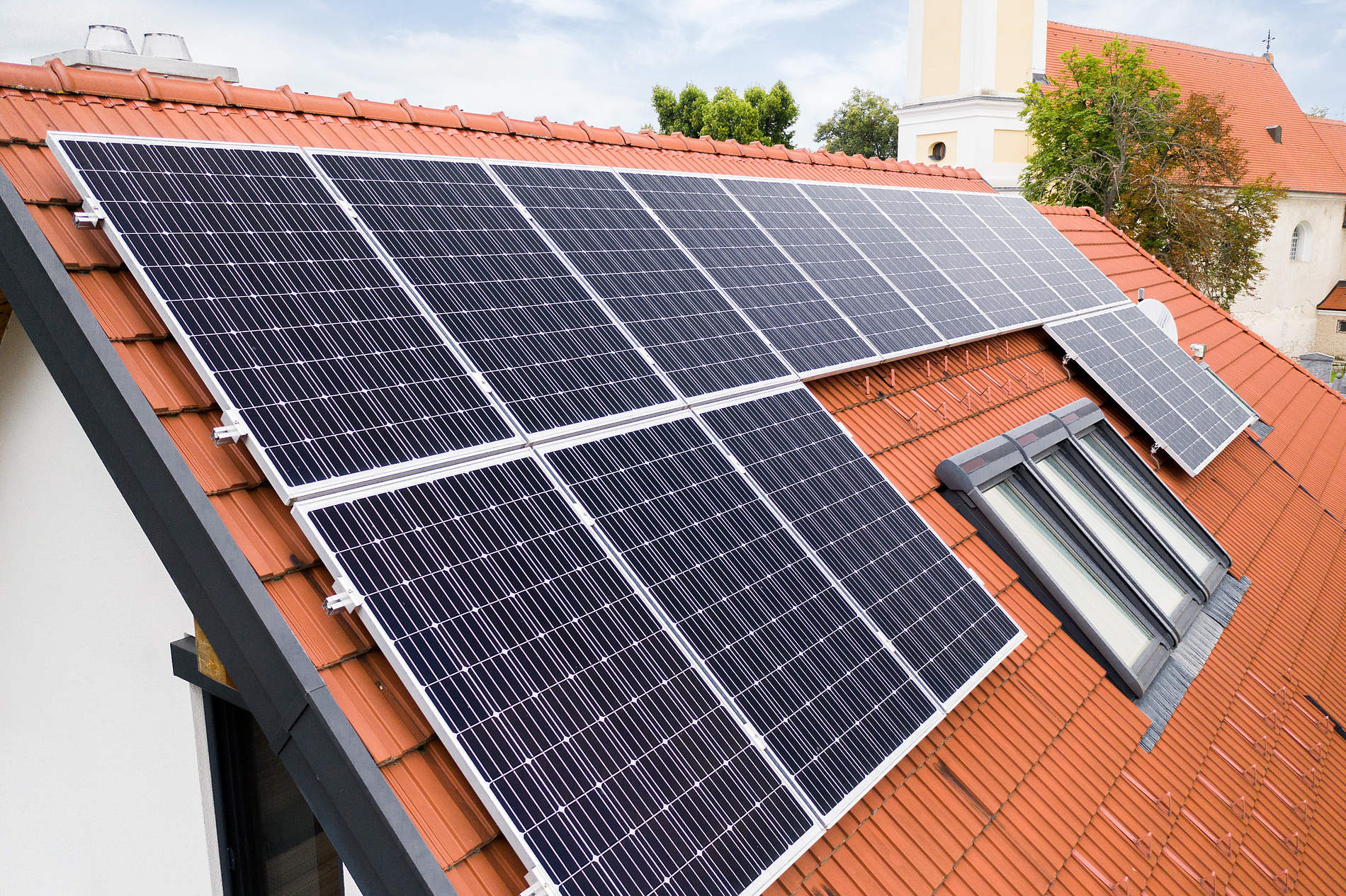 Netz Niederösterreich optimiert Planung von PV-Anlagen mit neuer interaktiver Kapazitäts-Karte